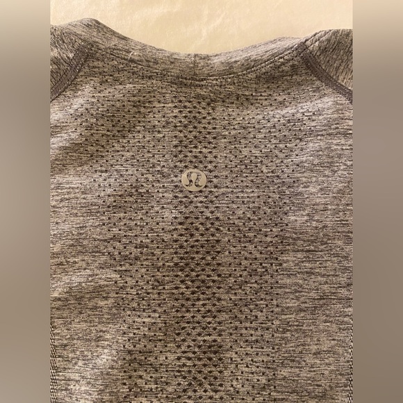 Lululemon Swiftly Tech Longsleeve - Picture 2 of 3